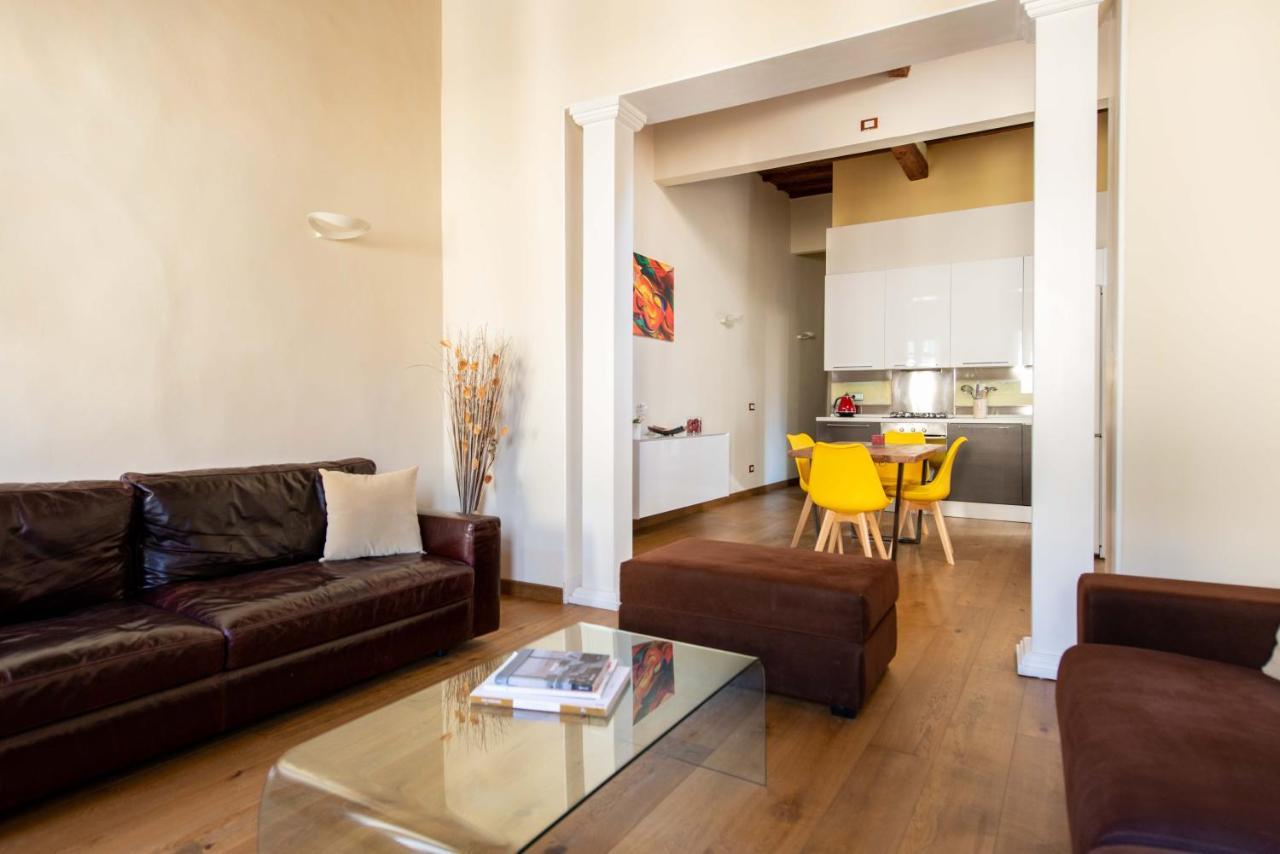 Modern, Bright Near Boboli Gardens & Santo Spirito - Homeunity ฟลอเรนซ์ ภายนอก รูปภาพ