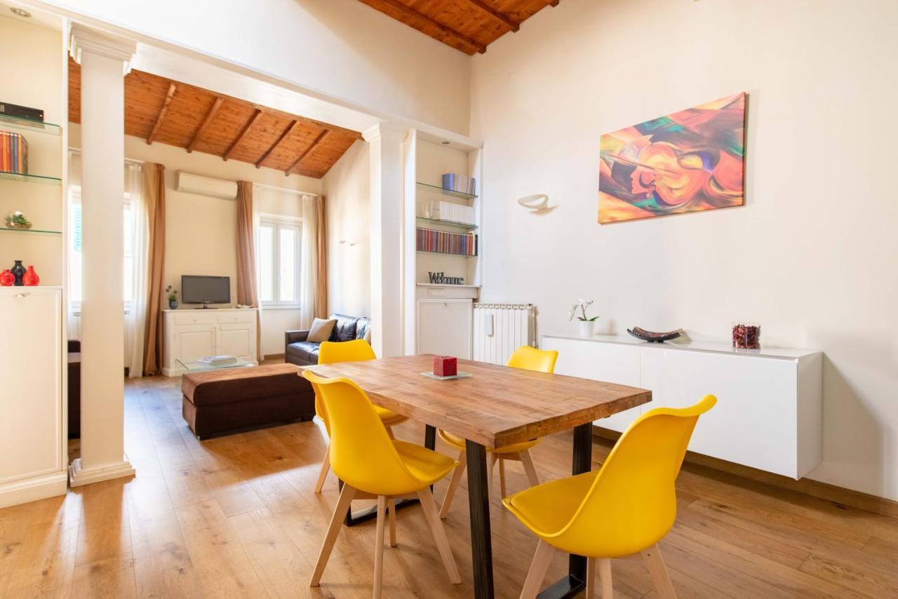 Modern, Bright Near Boboli Gardens & Santo Spirito - Homeunity ฟลอเรนซ์ ภายนอก รูปภาพ