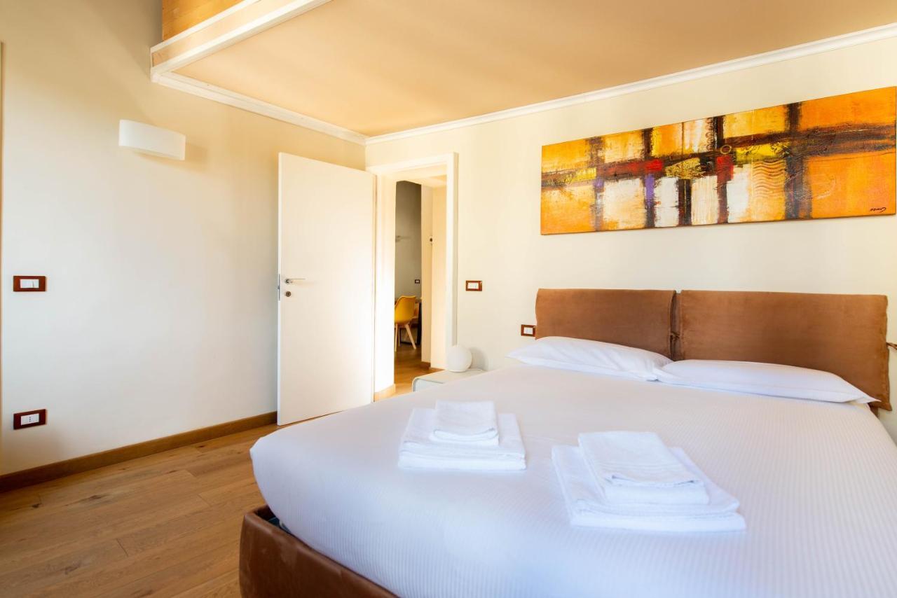 Modern, Bright Near Boboli Gardens & Santo Spirito - Homeunity ฟลอเรนซ์ ภายนอก รูปภาพ